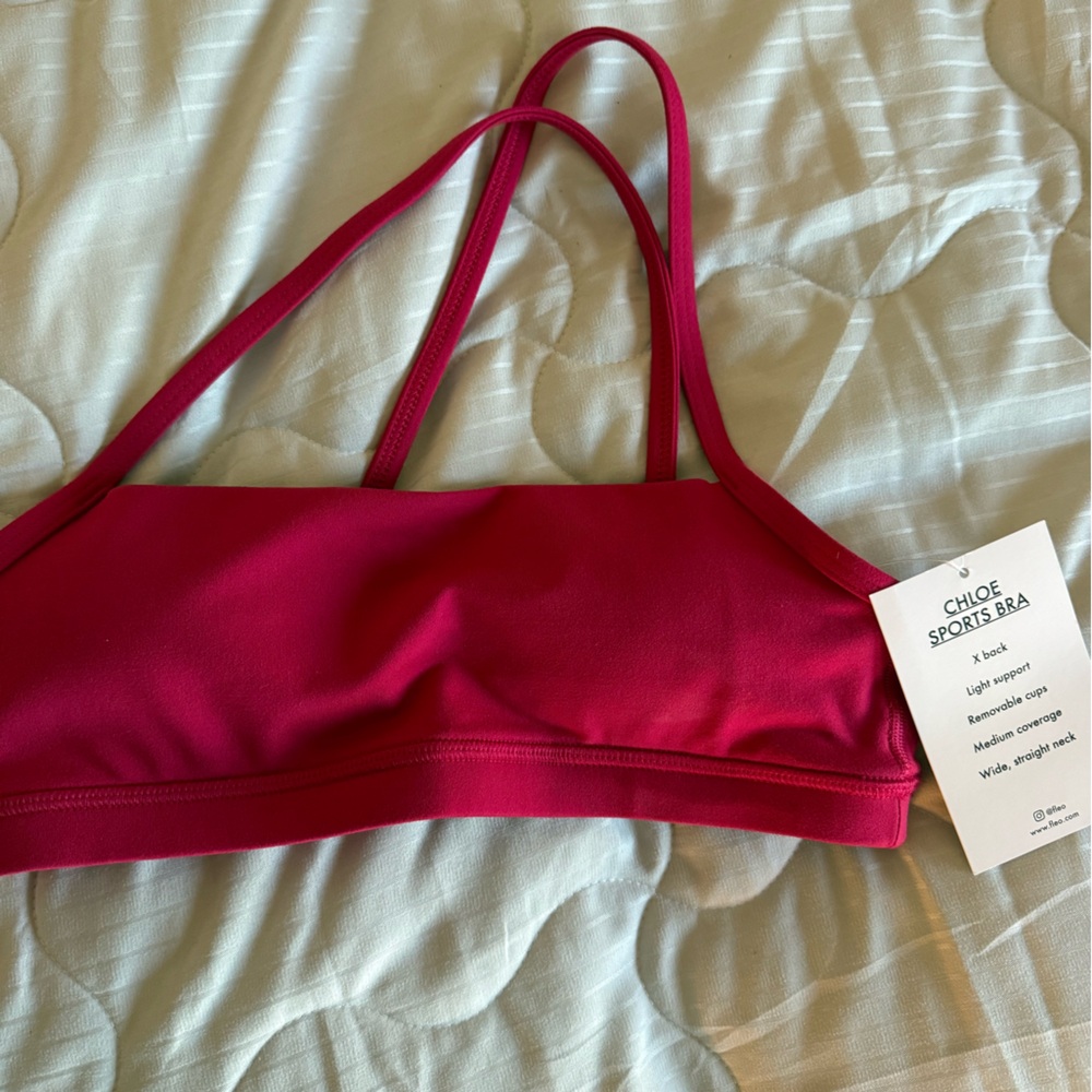 NWT Fleo Chloe Sports Bra